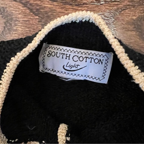 South Cotton Light, Black Knit Sweater - Picture 8 of 12